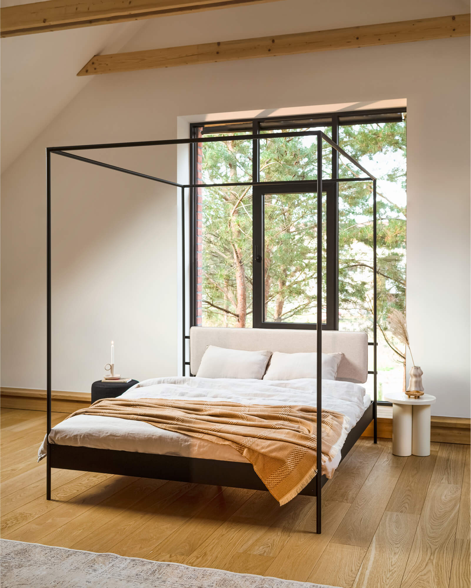 Eton Bed
