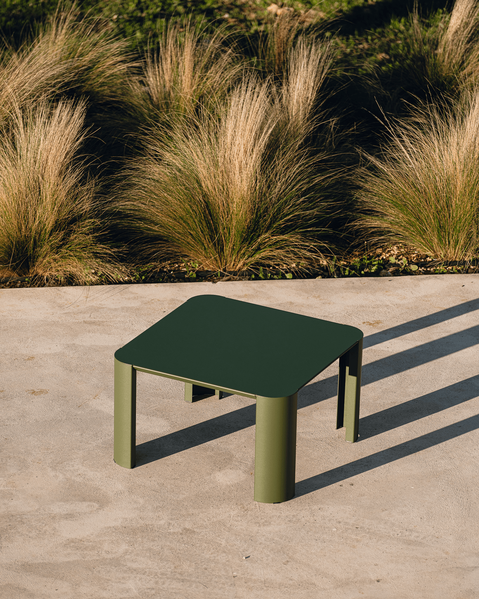 Fli Outdoor Coffee Table