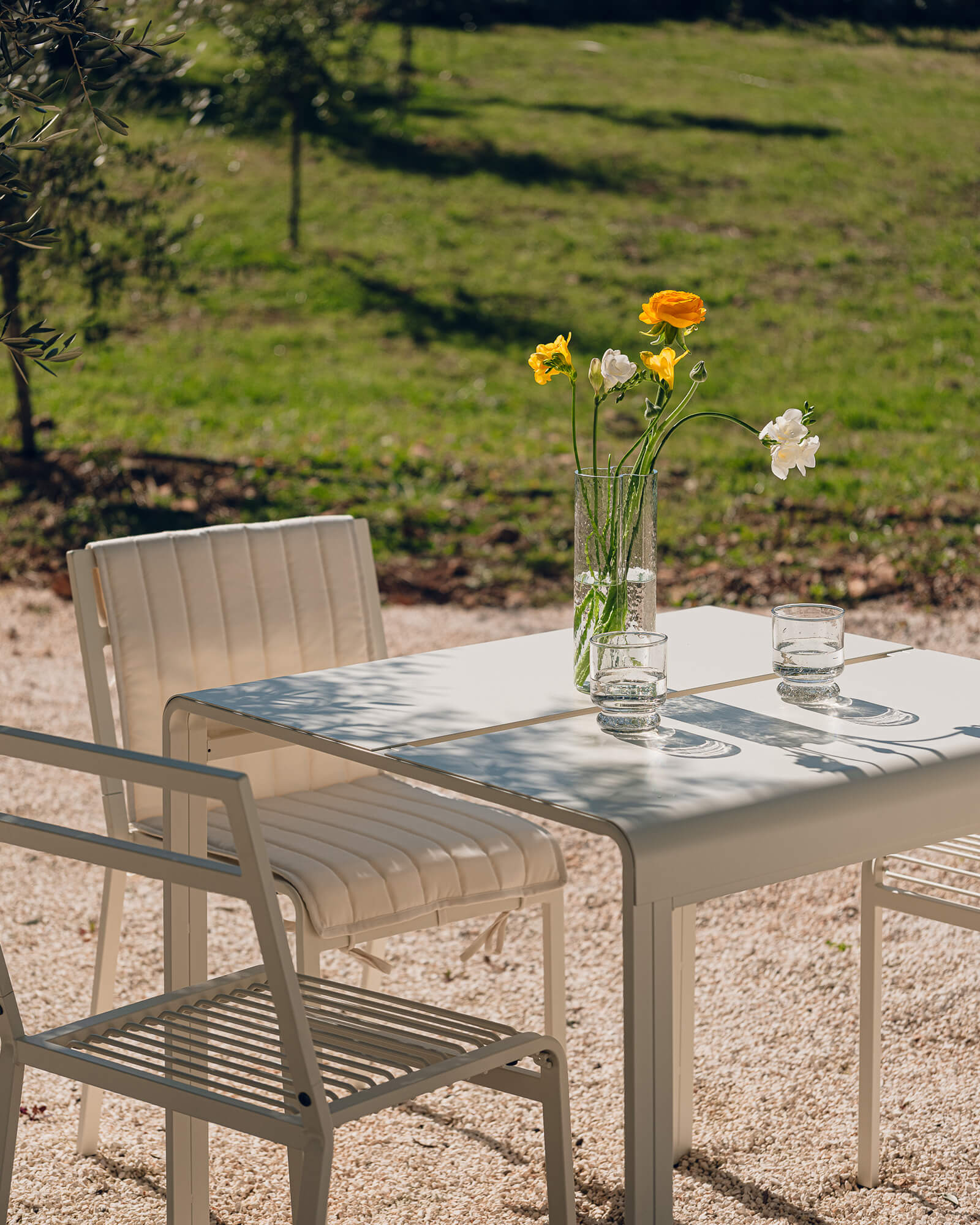 Oto Table 80 x 80 cm