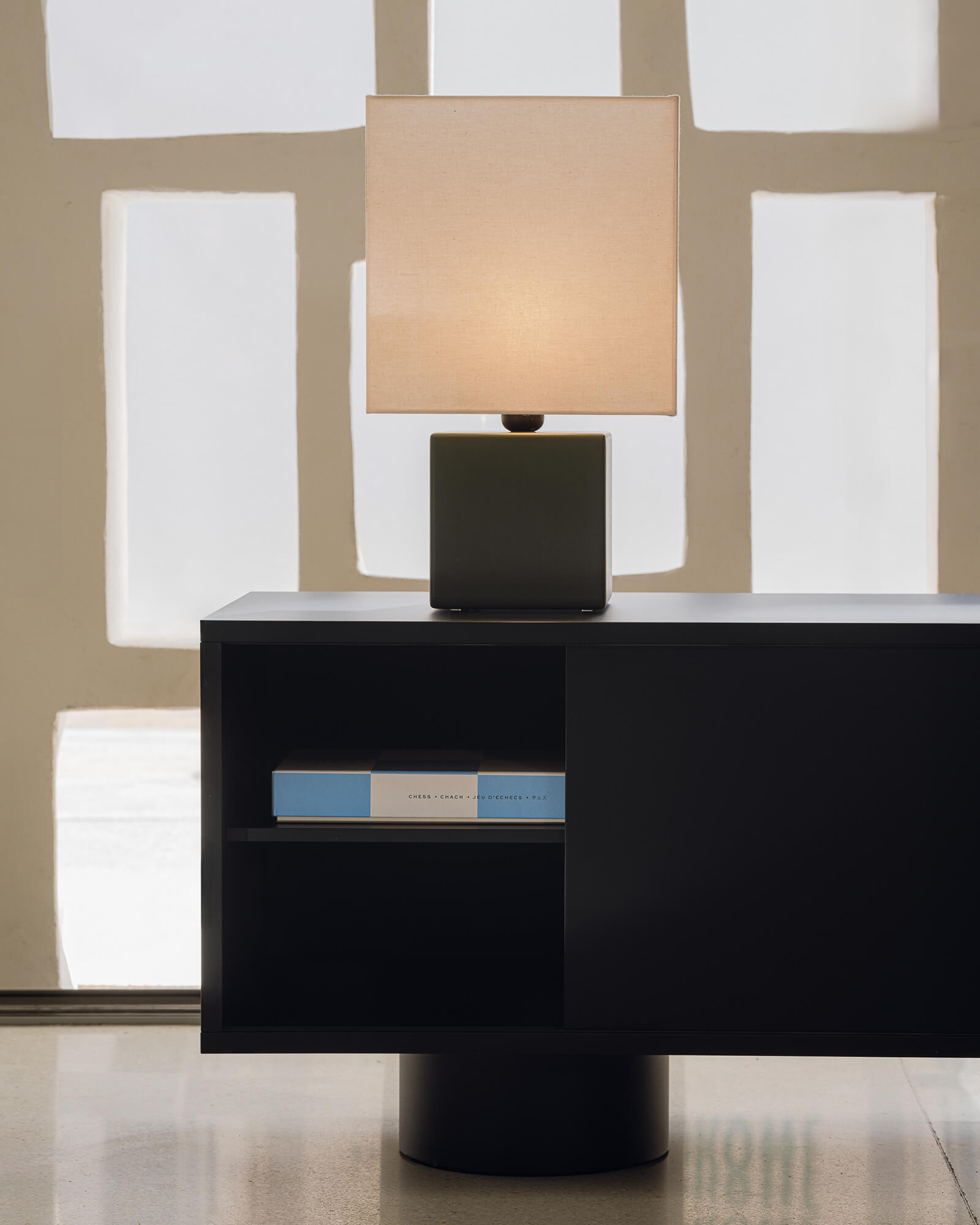 Taro TV Stand