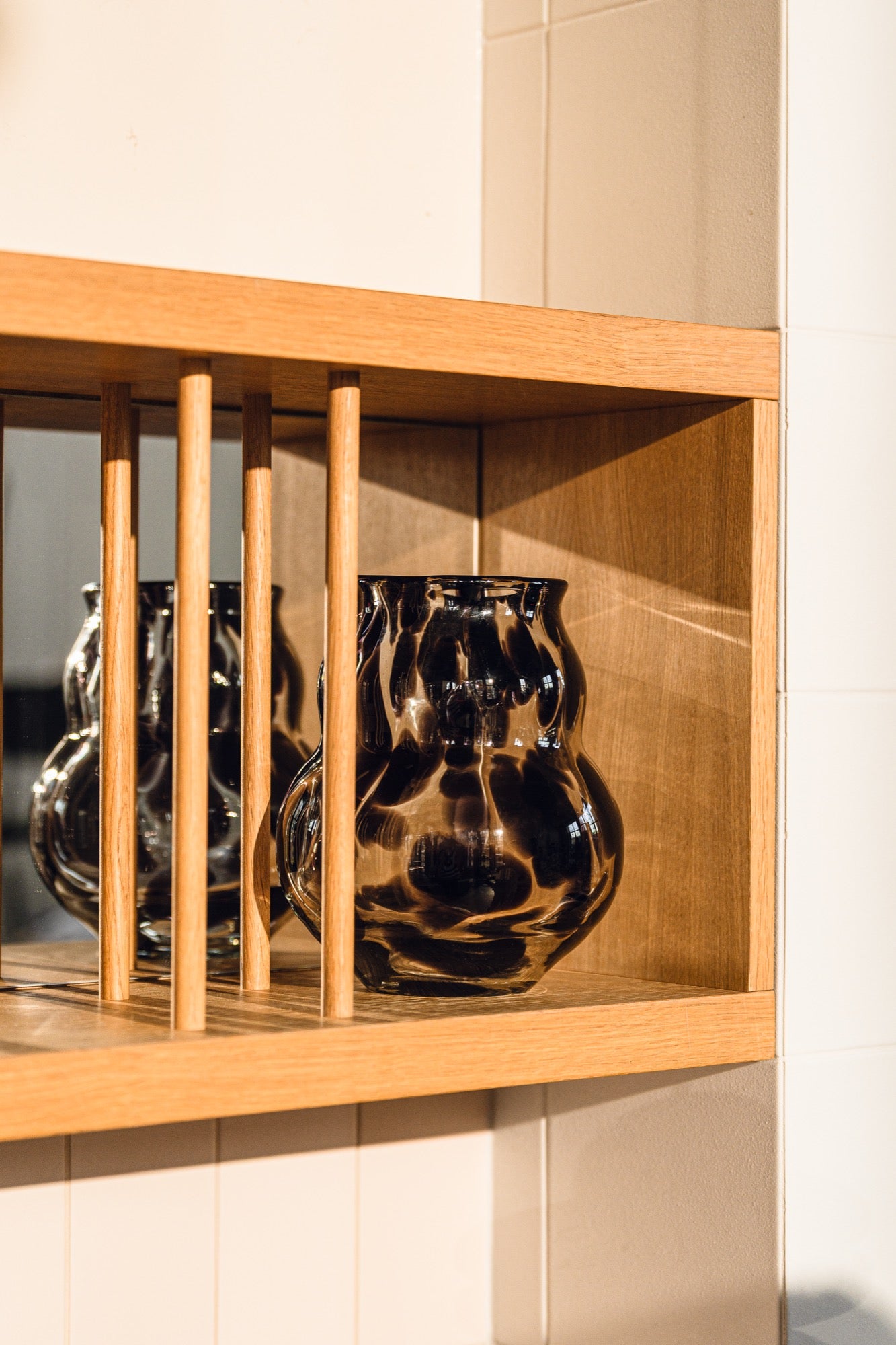 Dam Vase