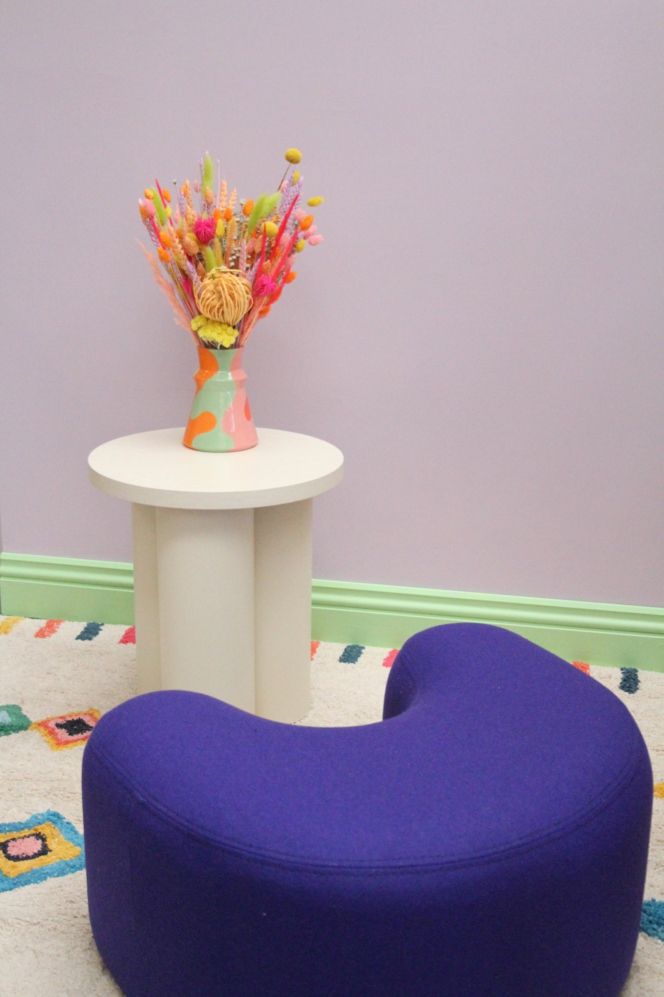 Step into comfort and explore living room ideas for small, cozy, and aesthetic spaces. Discover modern designs including coffee tables, poufs, stools, side tables, sofas, armchairs, ottomans, TV stands, sideboards, and more. Colorful, japandi, or minimal.