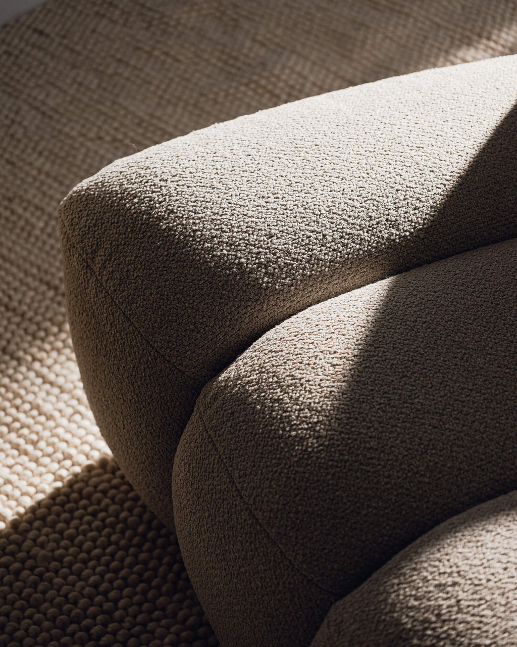 Bubo Armchair