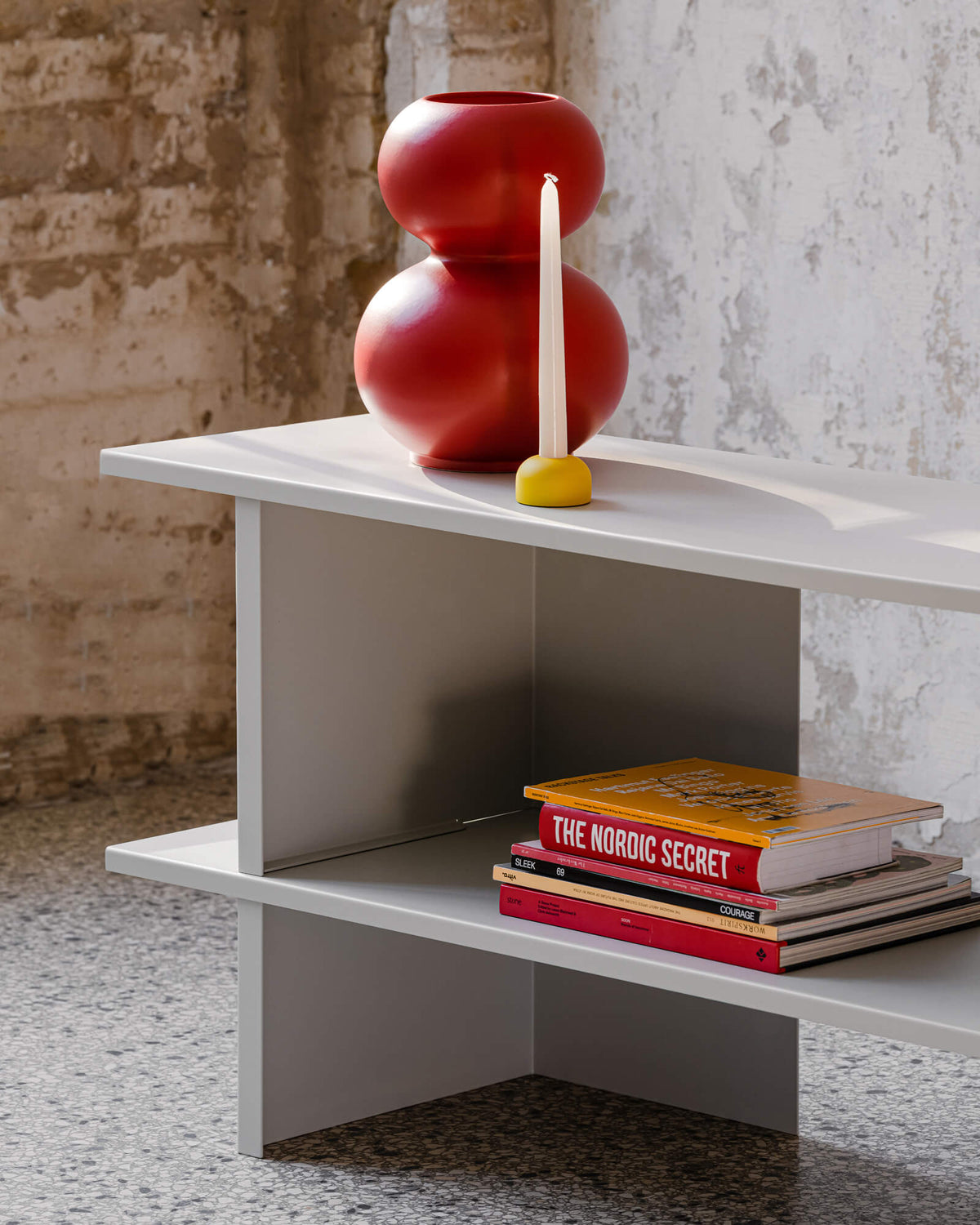 Hes Shelving Unit - low red steel shelf for living room - noo.ma