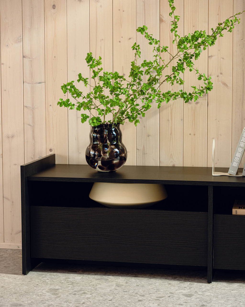 Hido TV Stand