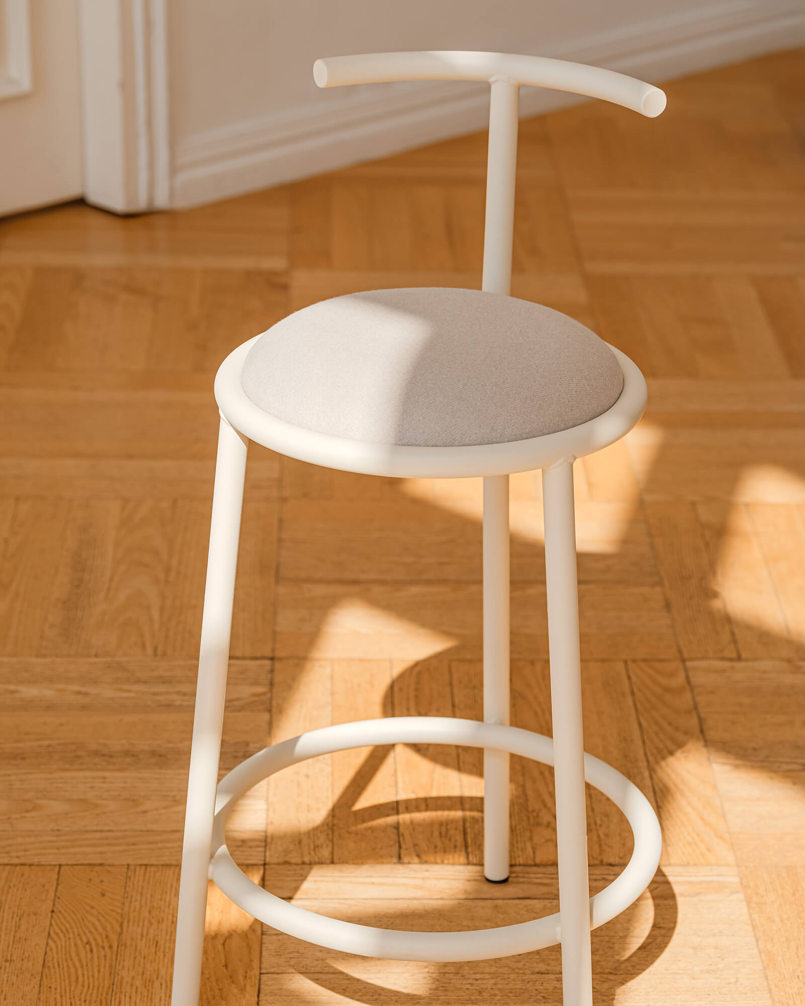 Hogo Bar Stool
