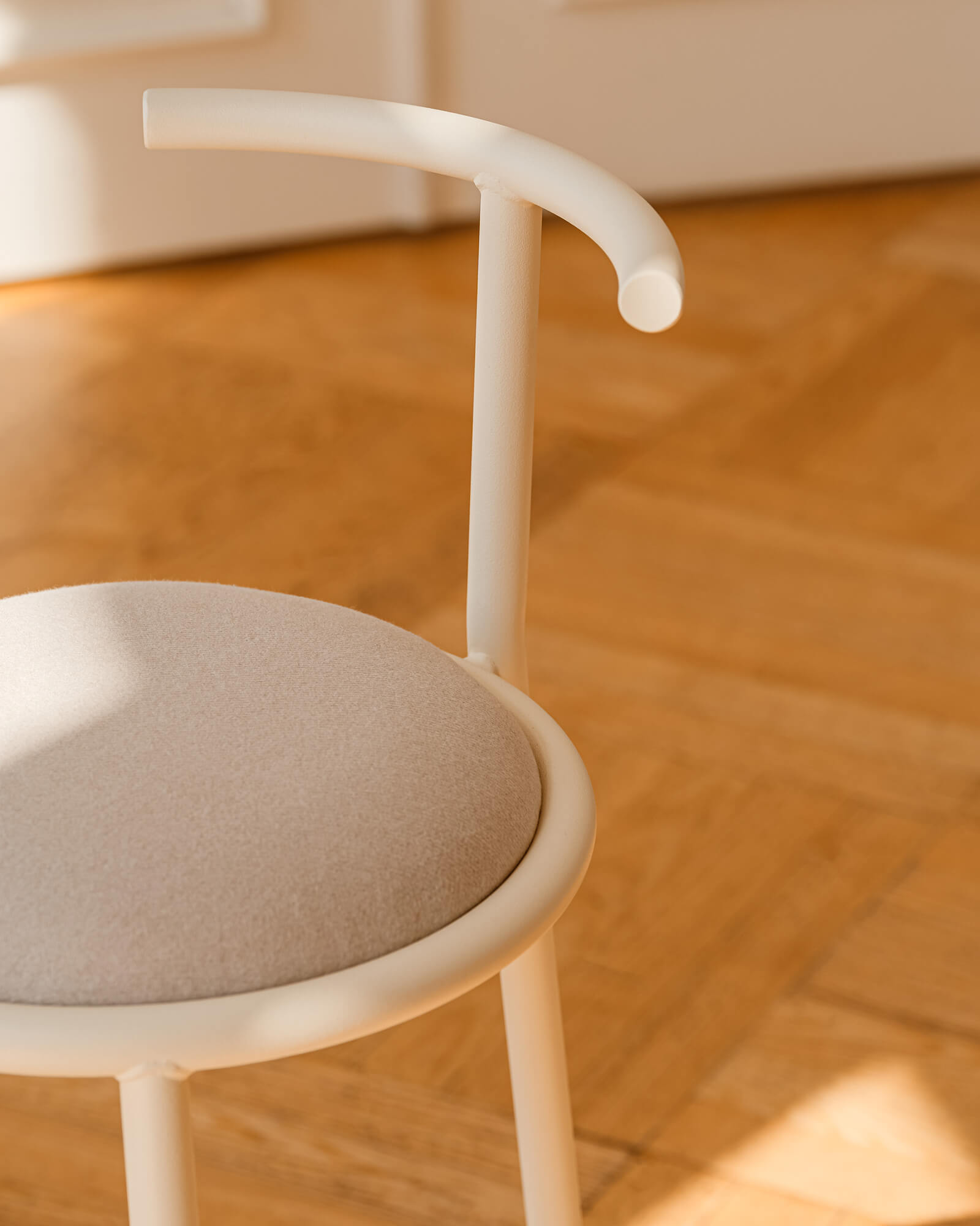 Hogo Bar Stool