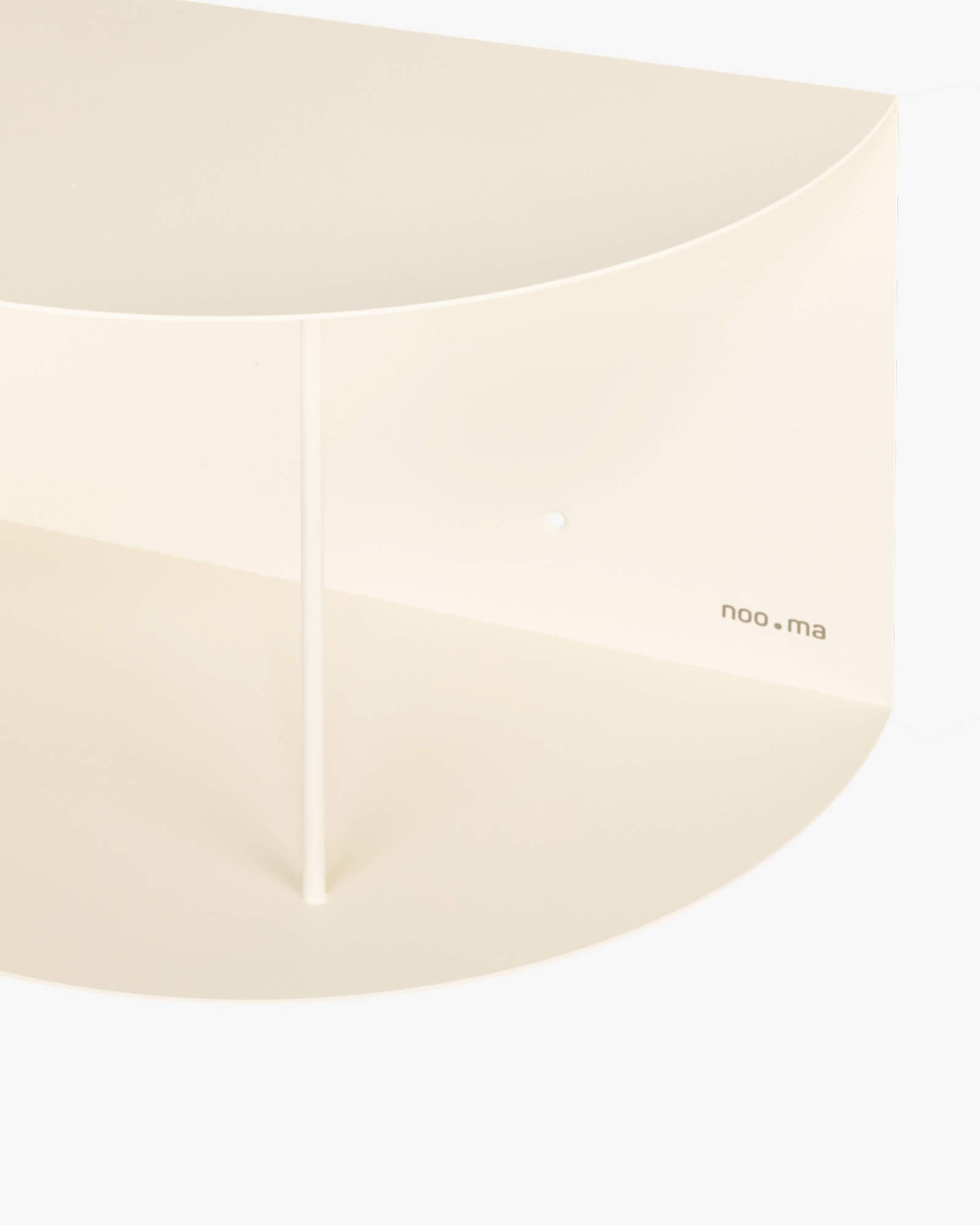 Lina Shelf - short