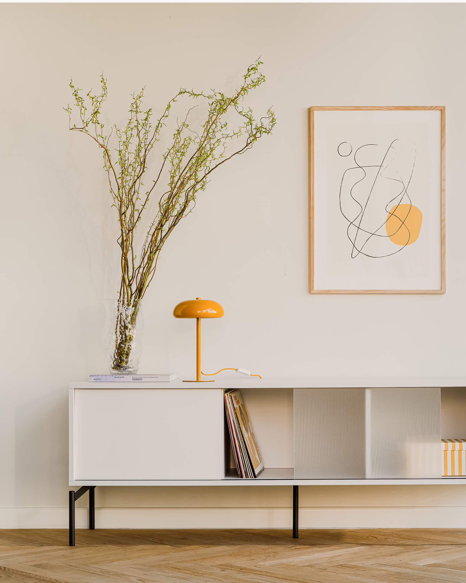 Met TV Stand