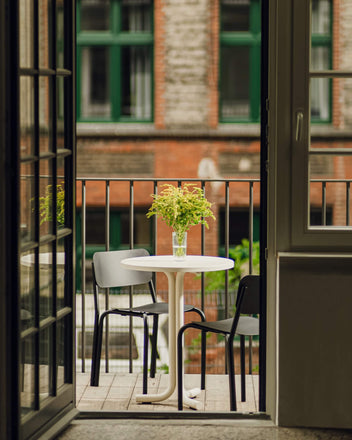 Nokk Café Table