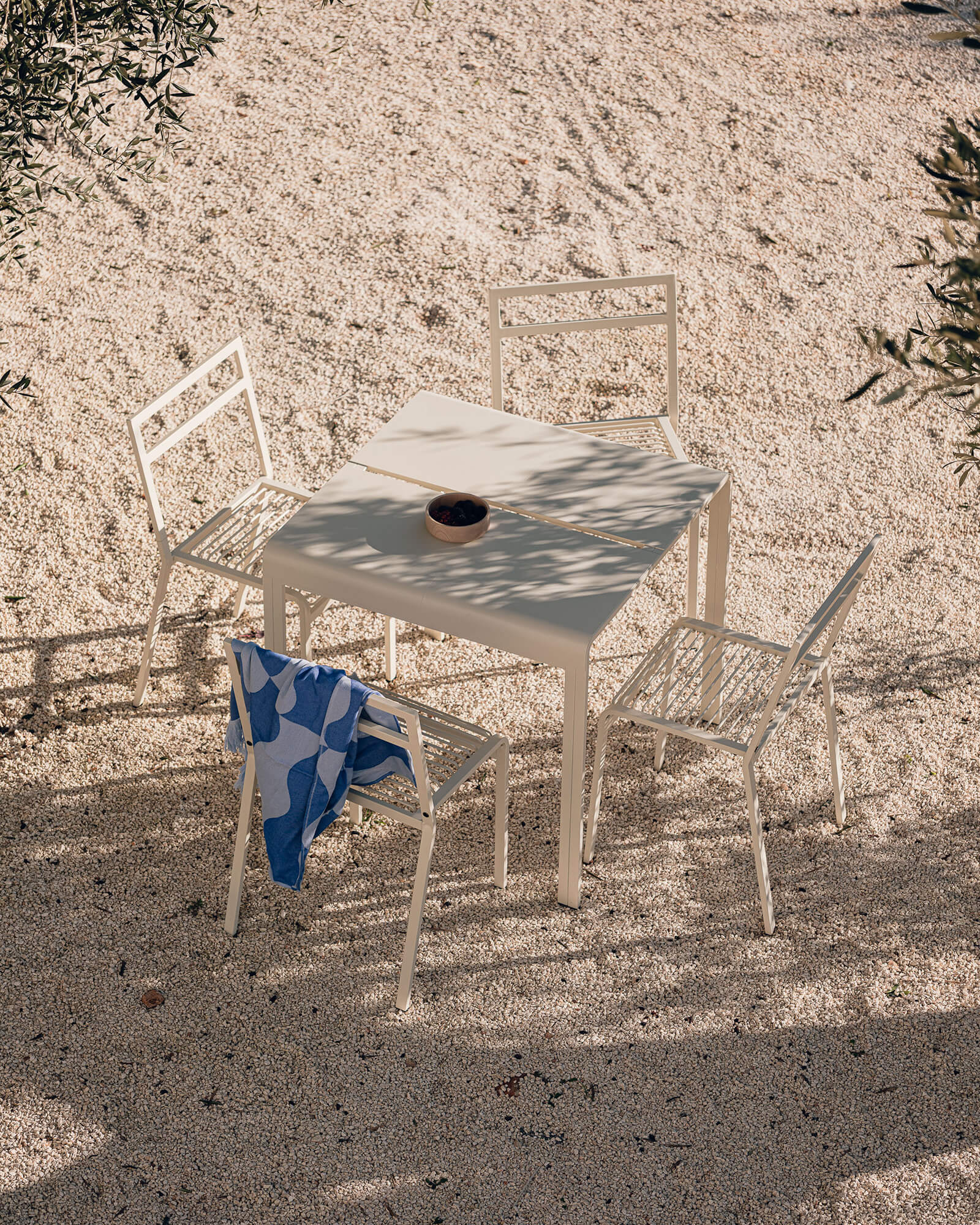 Oto Table 80 x 80 cm