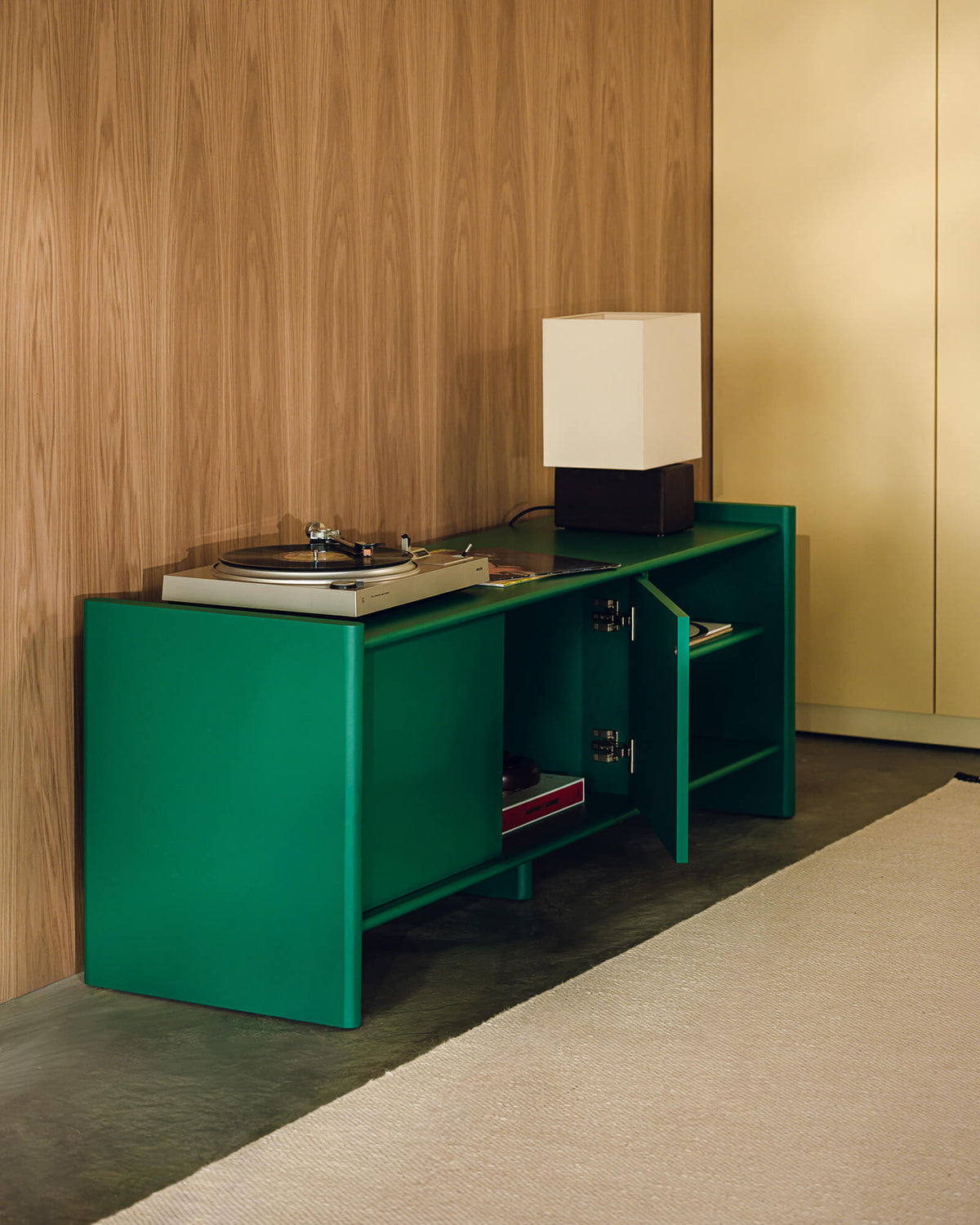 Rali TV Stand