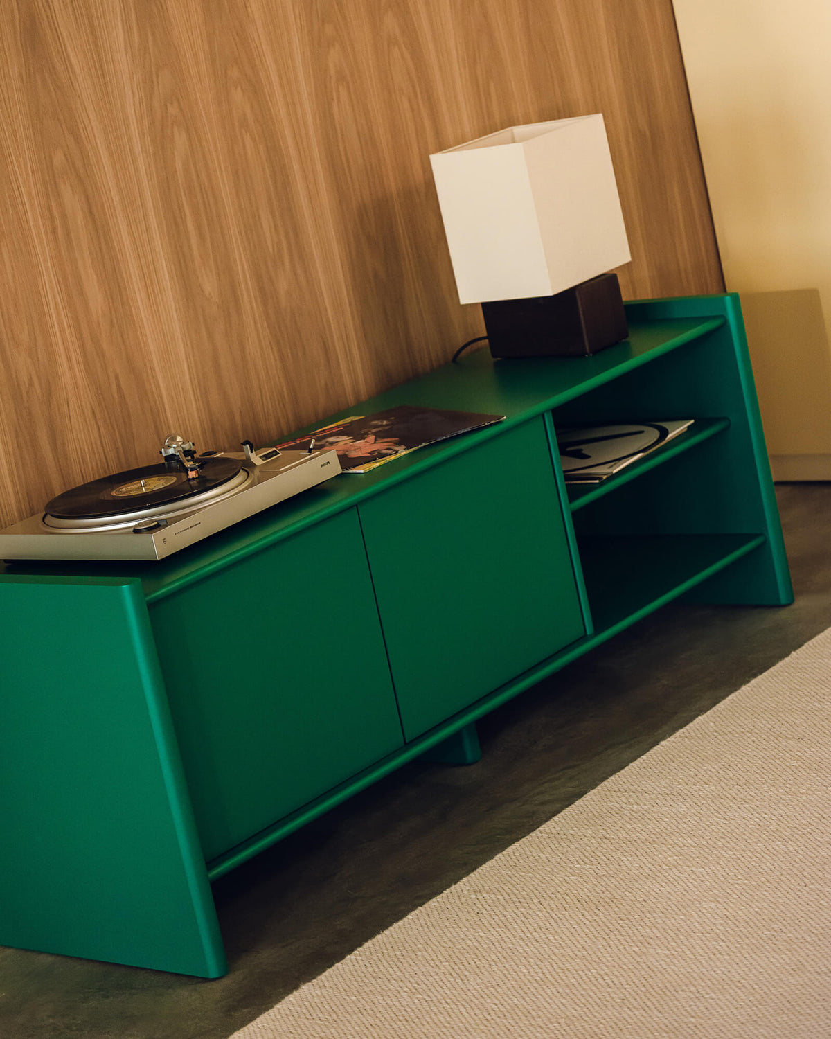 Rali TV Stand