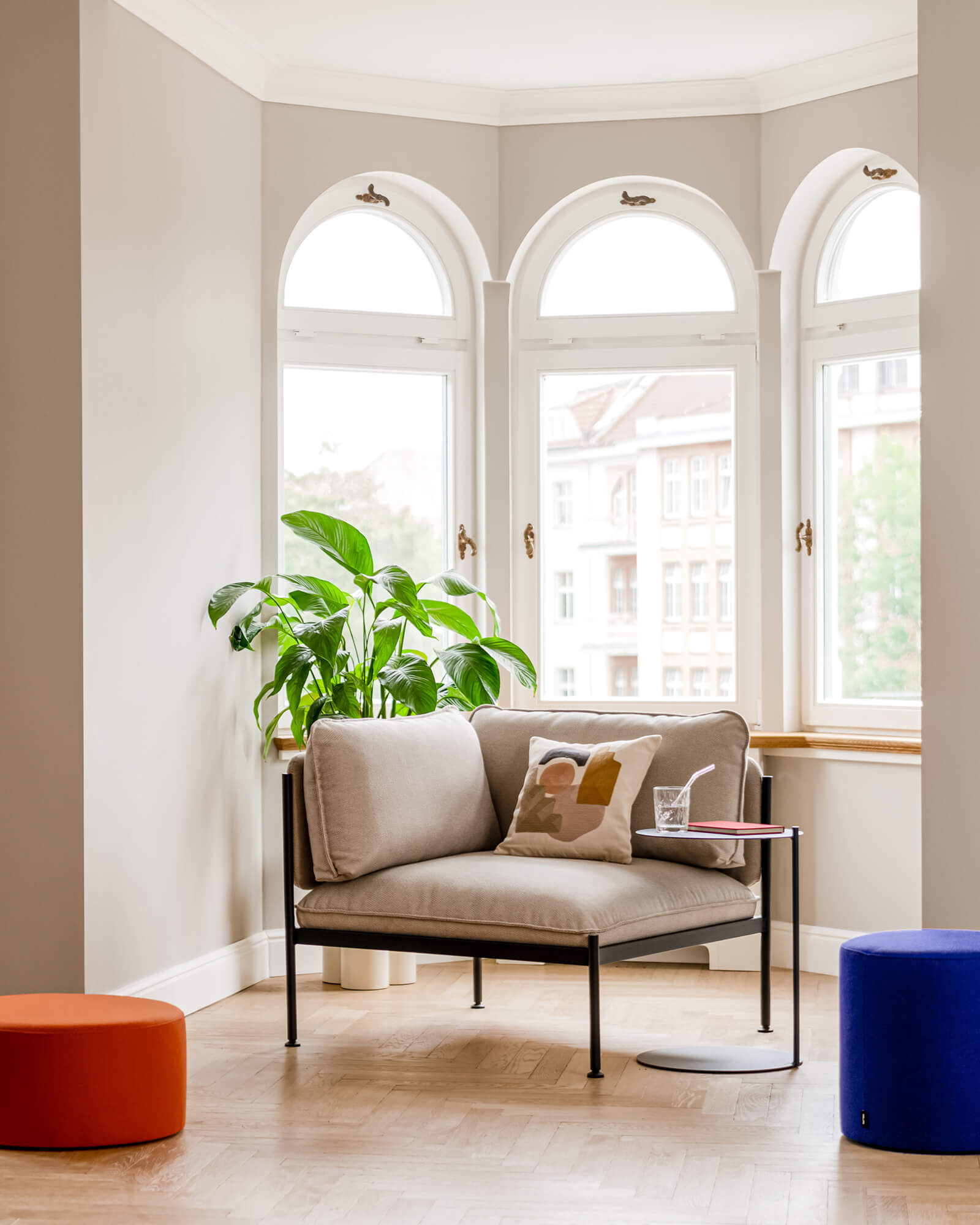 Toom Armchair