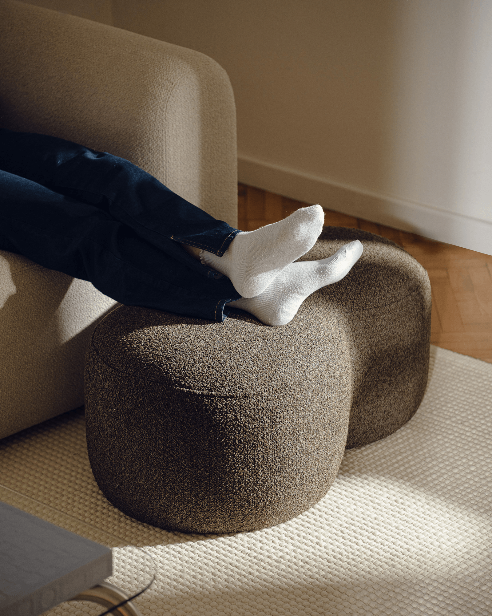 Umbo Pouf