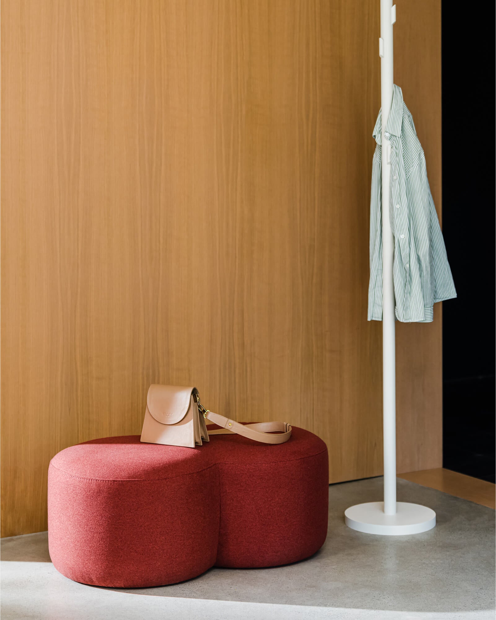 Umbo Pouf