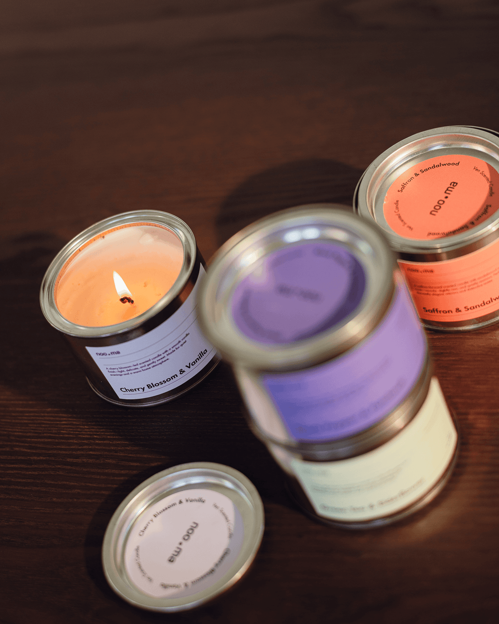 Ven Scented Candle - Saffron & Sandalwood